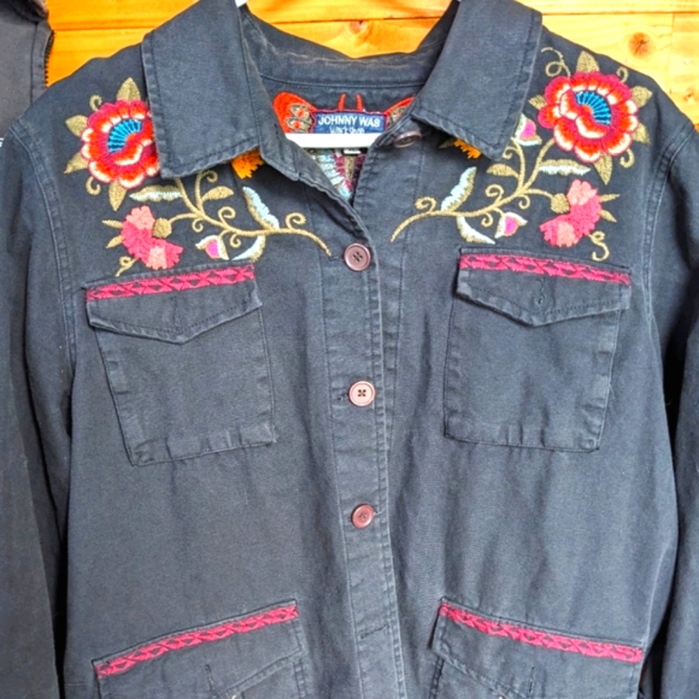 Johnny Was Workshop | Gorgeous Denim Jacket | Embroidery| Women's XL